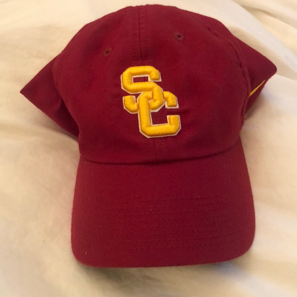 NWOT Nike USC hat